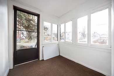 103 Garfield St photo 3