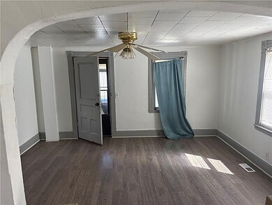 27 Leavenworth St photo 5